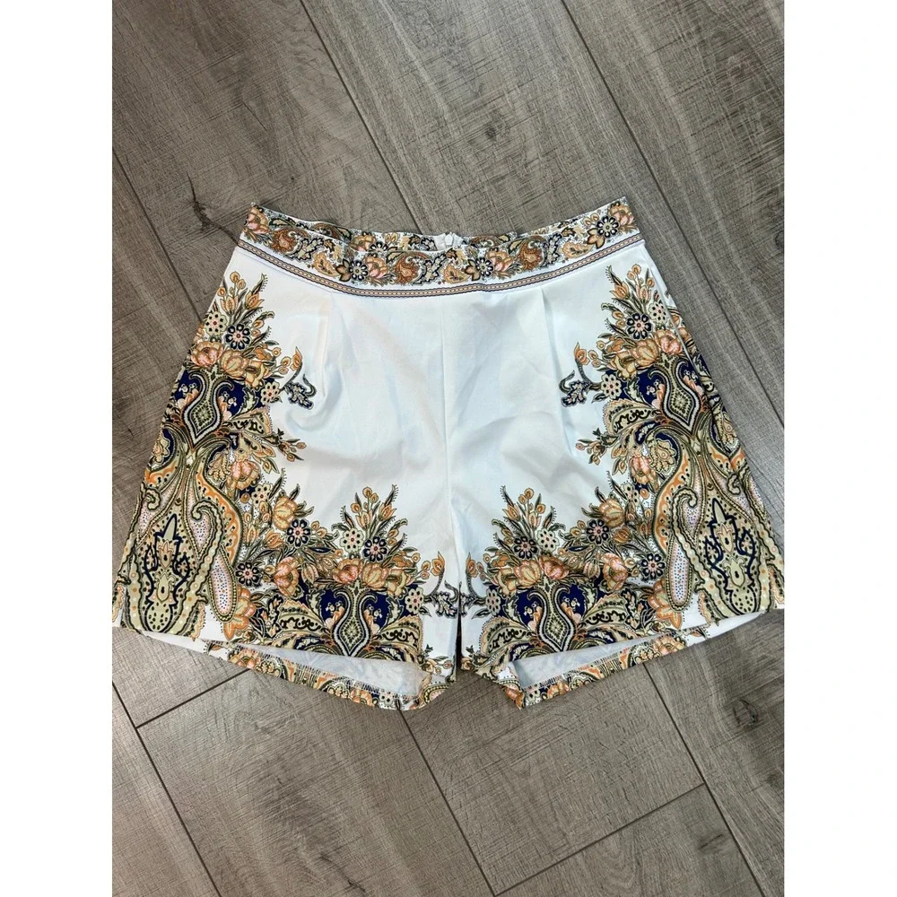 White Paisley‎ Print High Waisted Shorts XL Boho